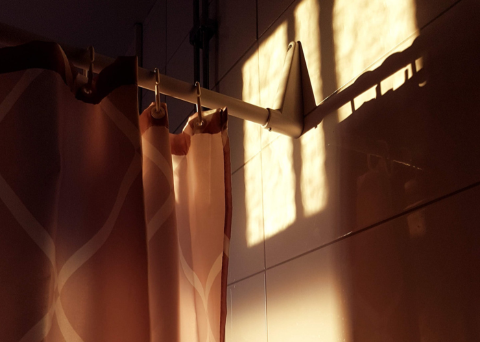 shower curtain rod_featureimage