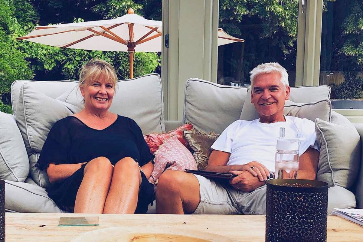 Molly Lowe: Know All About Phillip Schofield Daughter
