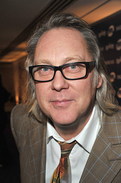 Meet Jim Moir The Comedian & Artist Behind Vic Reeves
